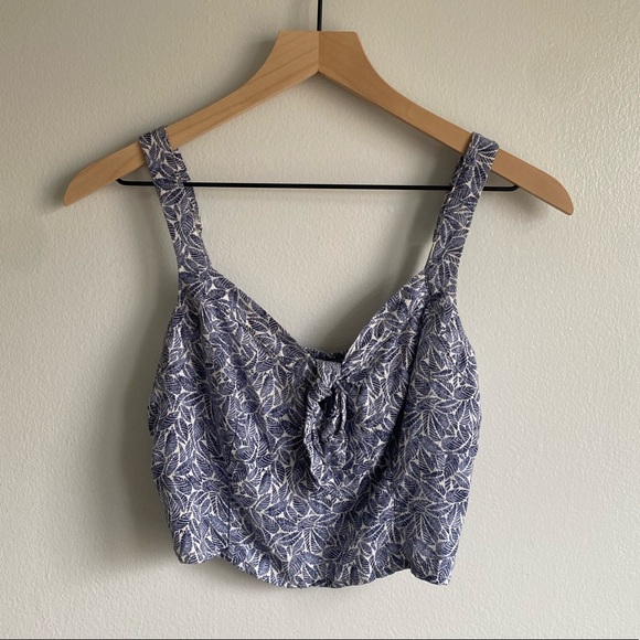 Hollister | Tops | Hollister Tropical Leafy Floral Cute C…
